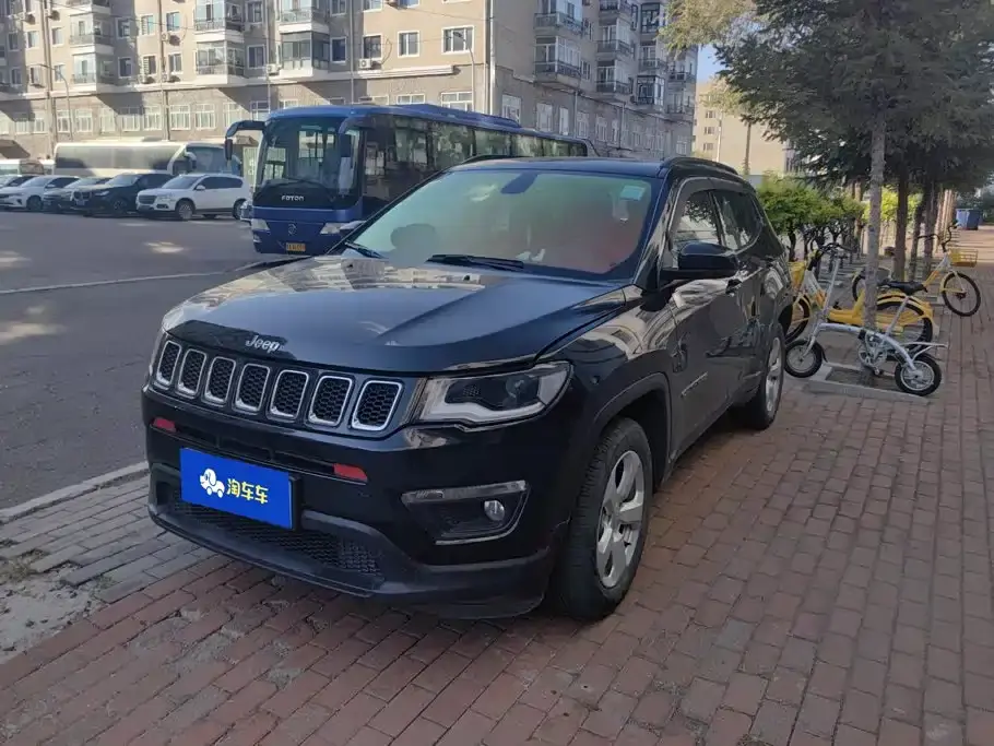 Jeep Compass 220T Automatic Leading Edition 2021