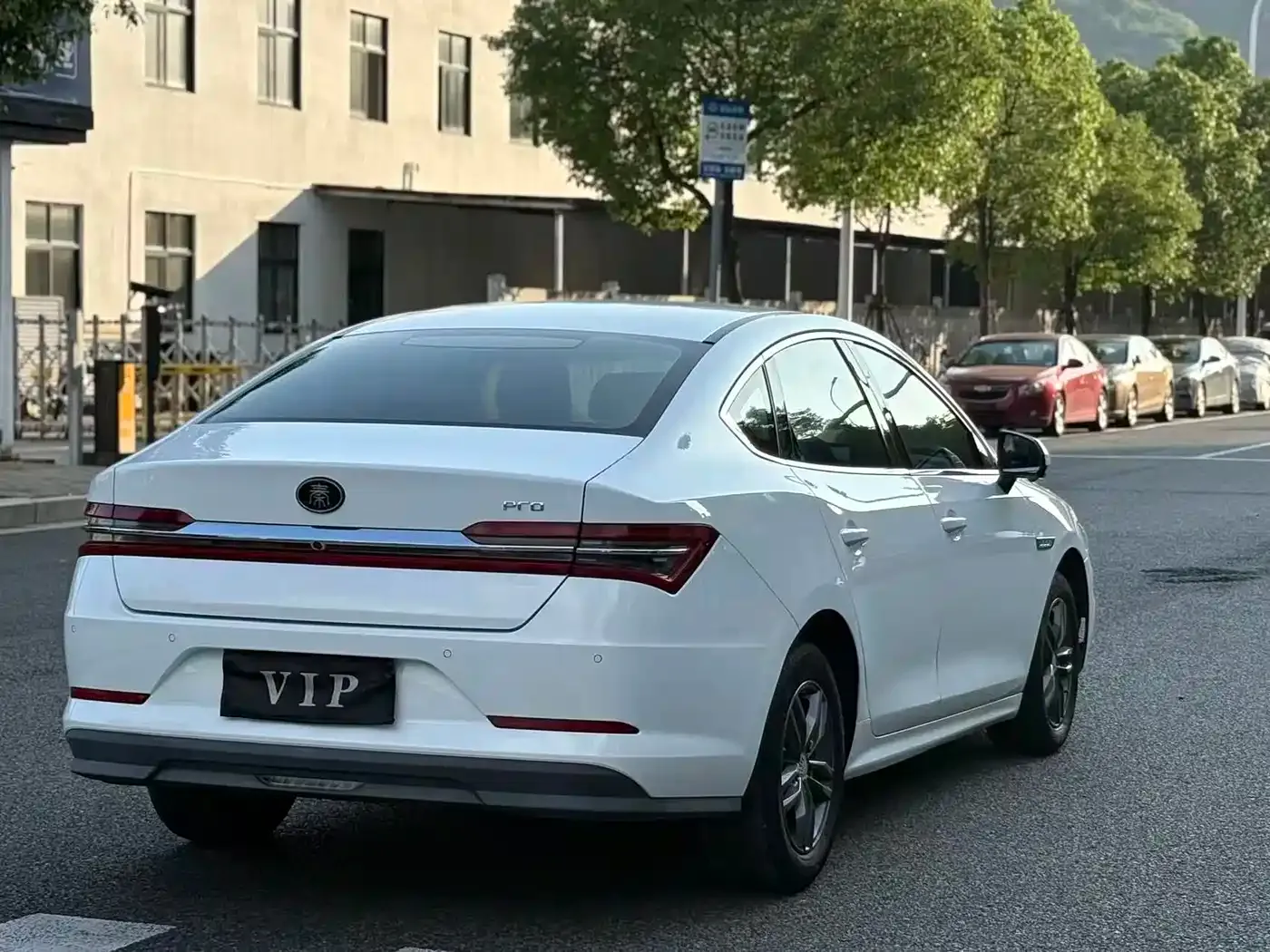 BYD Qin Pro Super Energy Edition 1.5TI Auto Smart Connection Sharp Dynamic Type China V 2019 — фото 5