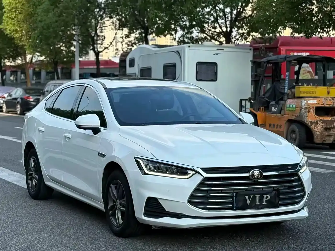 BYD Qin Pro Super Energy Edition 1.5TI Auto Smart Connection Sharp Dynamic Type China V 2019 — фото 3