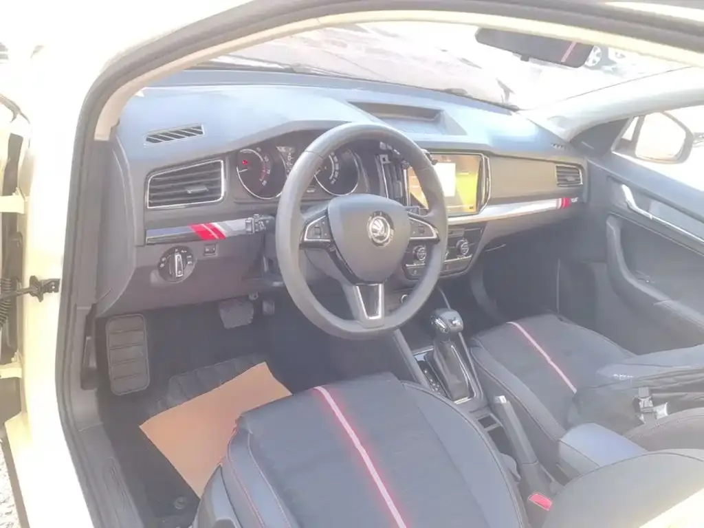 Skoda Kamiq Facelift GT 1.5L Automatic Flagship China VI 2021 — фото 10