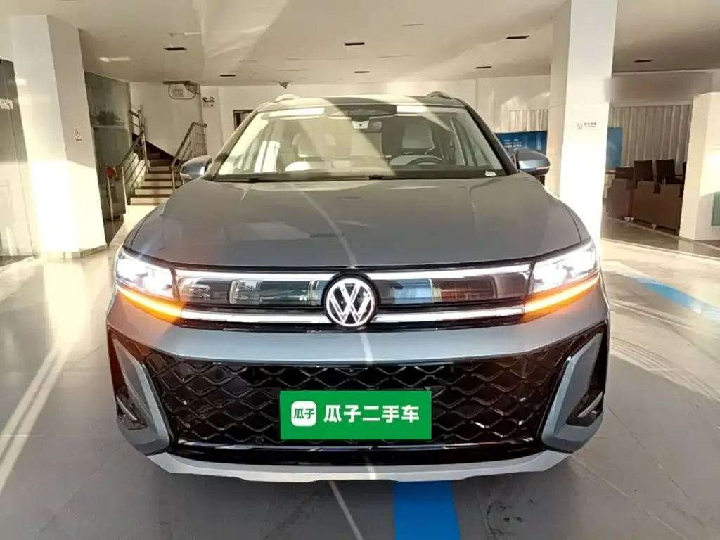 Volkswagen Talagon 450TSI R-Line 6-Seater 2025 — фото 3