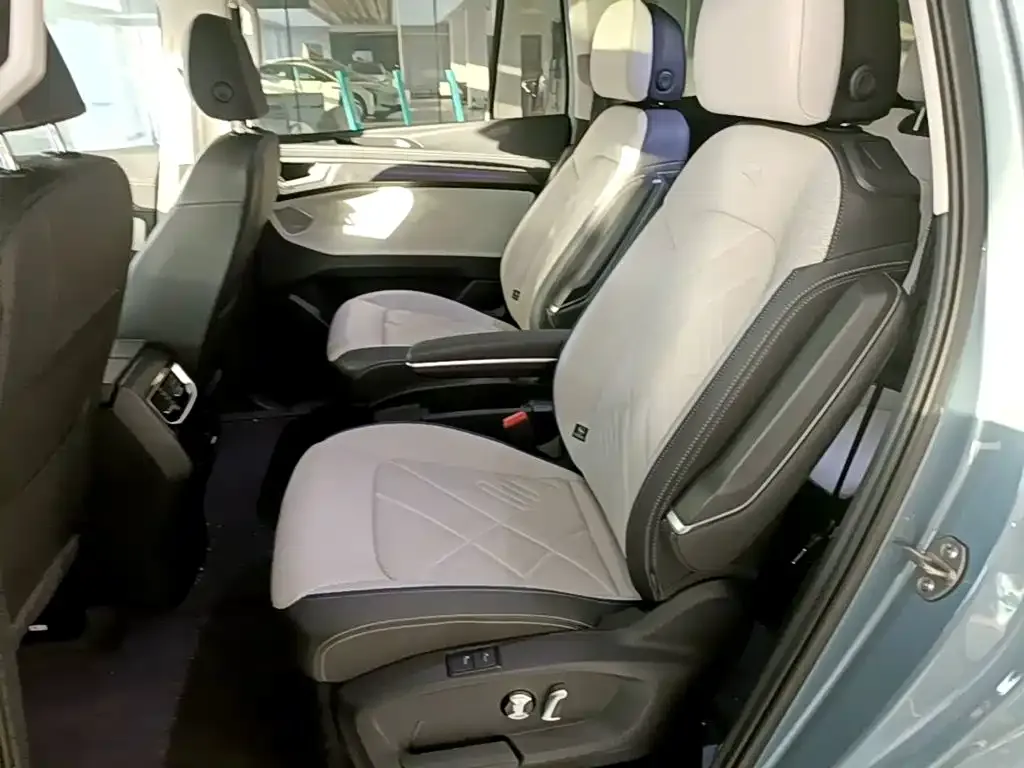 Volkswagen Talagon 450TSI R-Line 6-Seater 2025 — фото 17