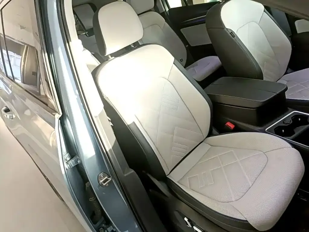 Volkswagen Talagon 450TSI R-Line 6-Seater 2025 — фото 25