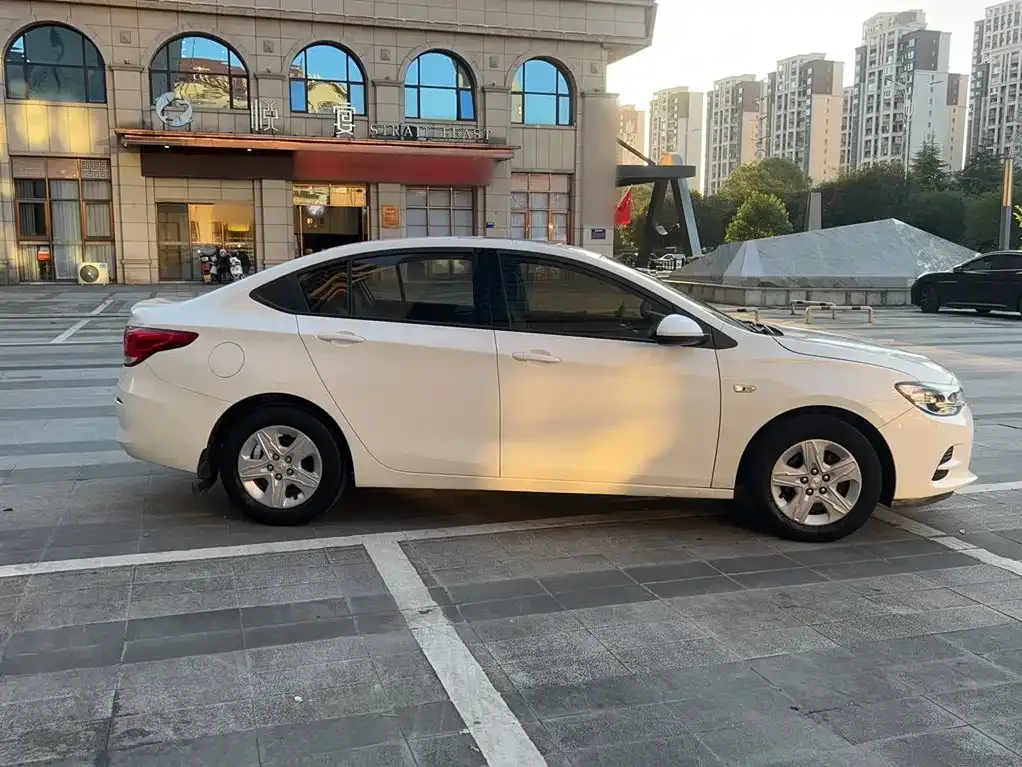 Chevrolet Cavalier 320 Auto Sunroof Enjoyment Edition 2019 — фото 22