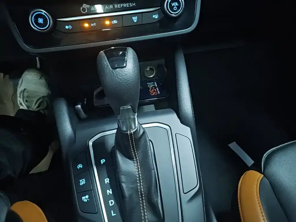 Ford Focus Sedan EcoBoost 180 Auto Speed Edition 2023 — фото 14