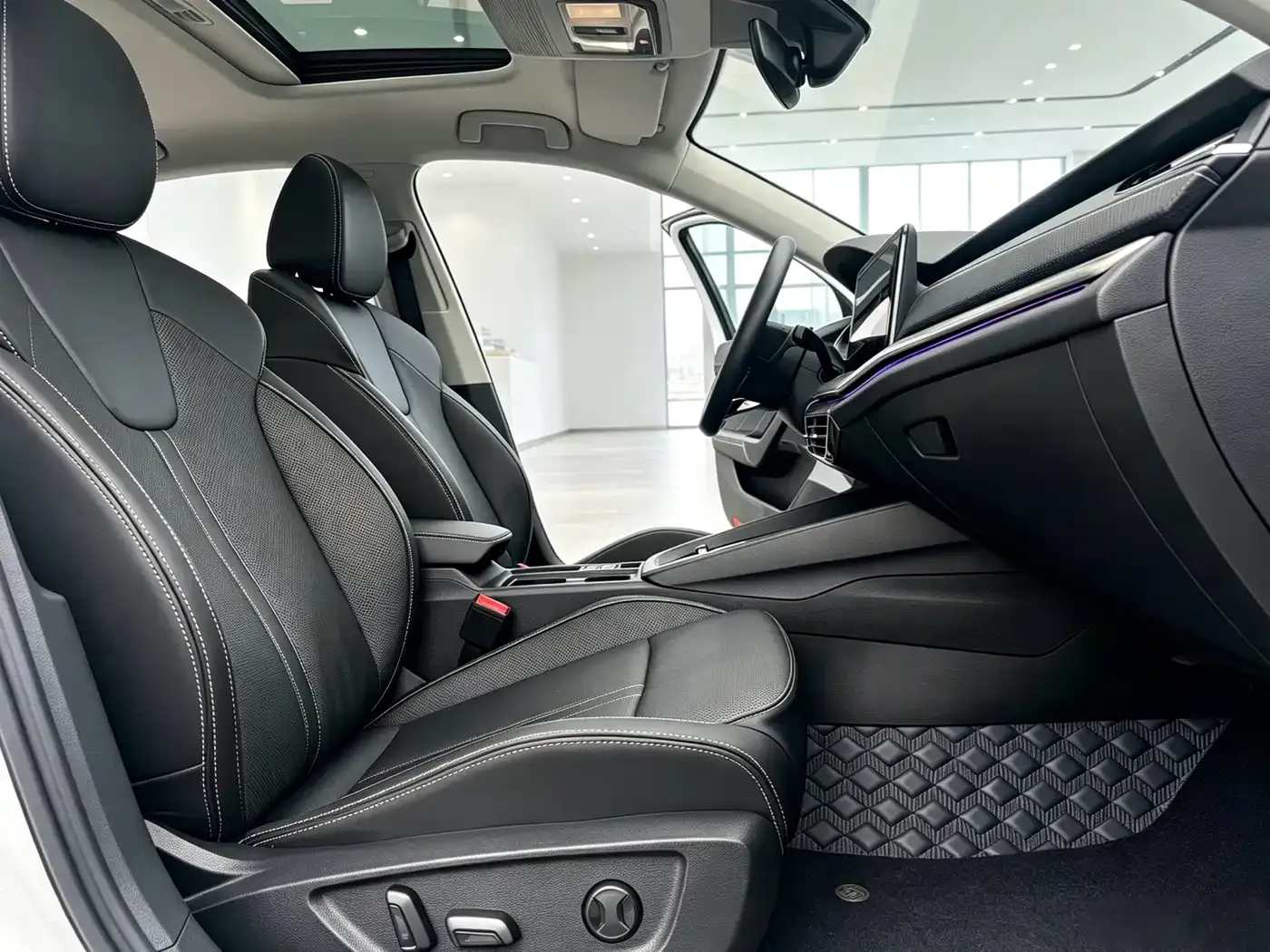 Skoda Octavia PRO TSI280 Luxury Edition 2023 — фото 14