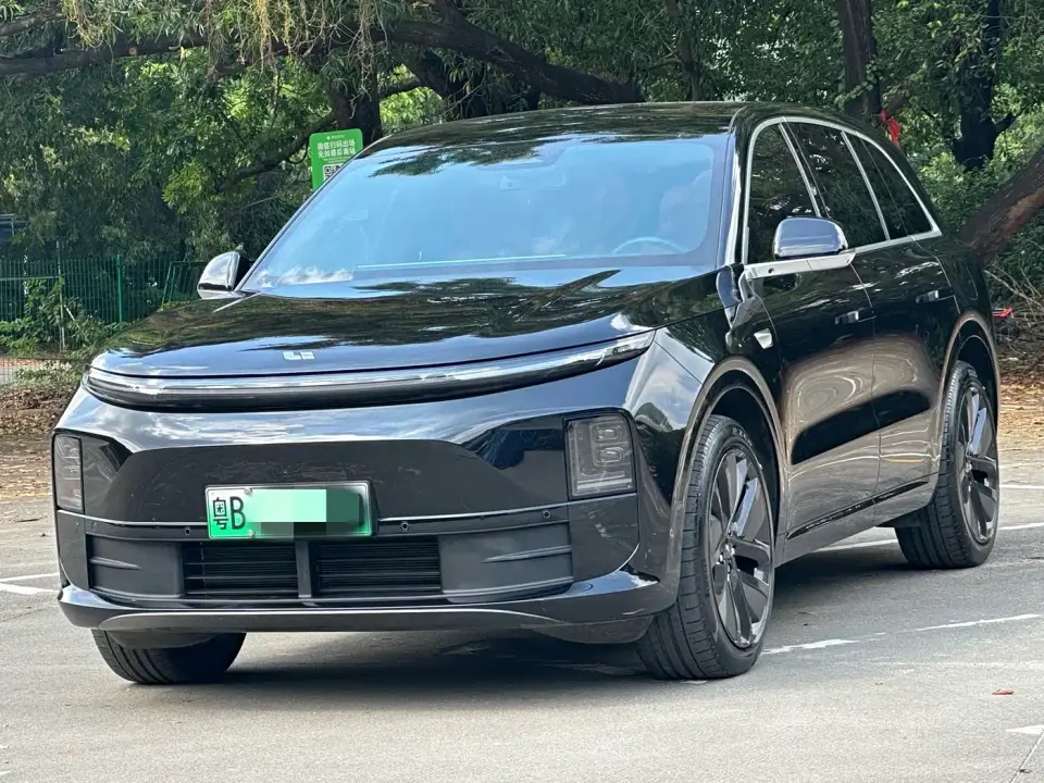 Li Auto L6 Pro 2025
