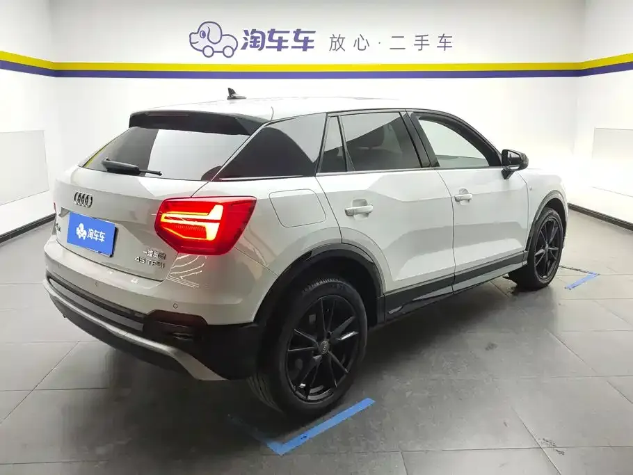 Audi Q2L 35 TFSI Launch Exclusive Edition China VI 2020 — фото 3