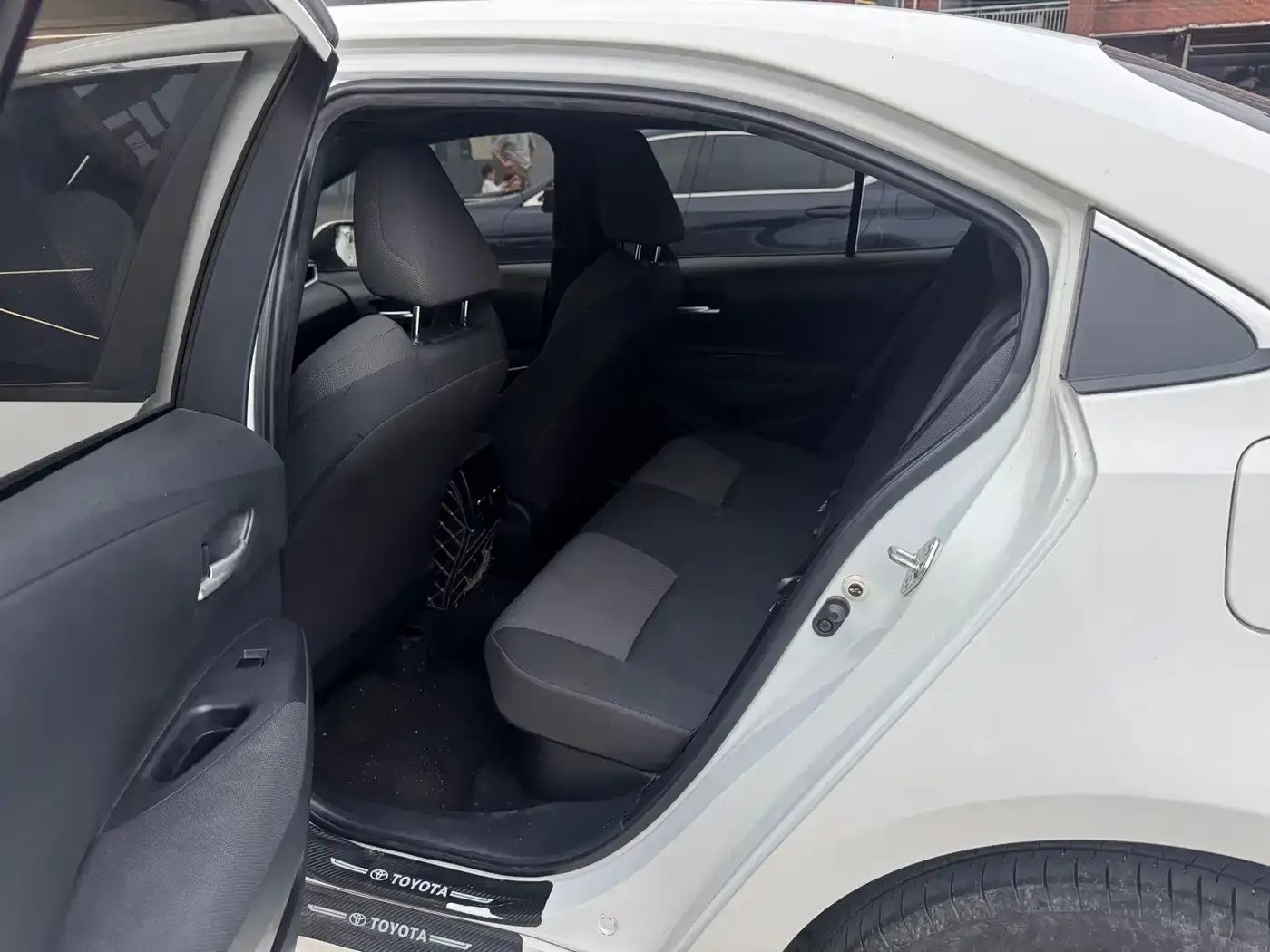 Toyota Levin Dual Engine 1.8H E-CVT Luxury Edition 2022 — фото 7