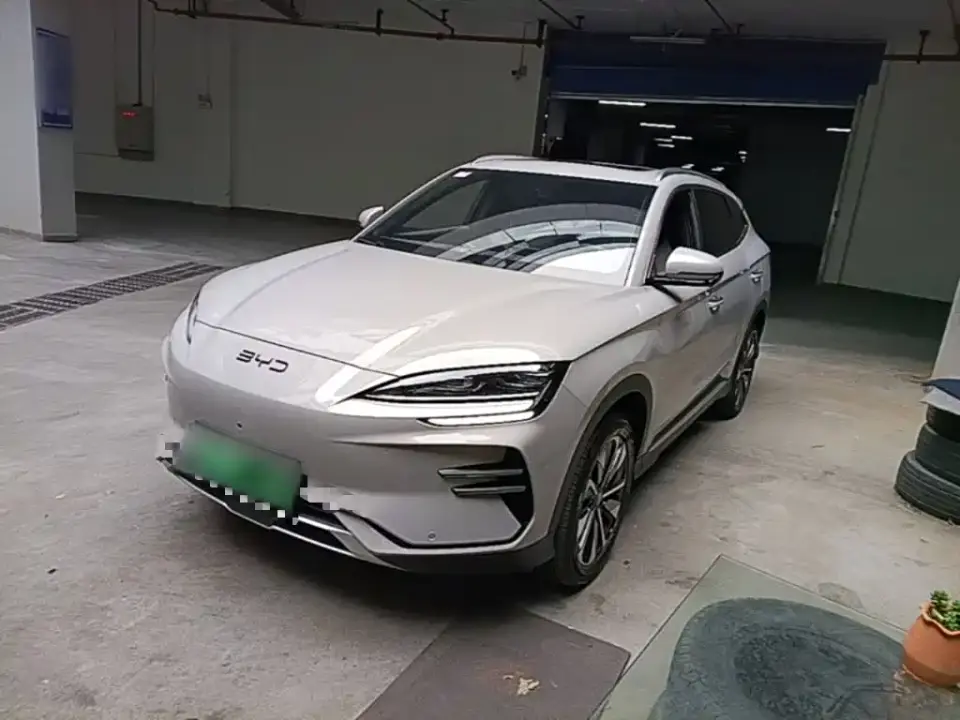 BYD Song PLUS PHEV Glory Edition EV 520km Luxury 2024