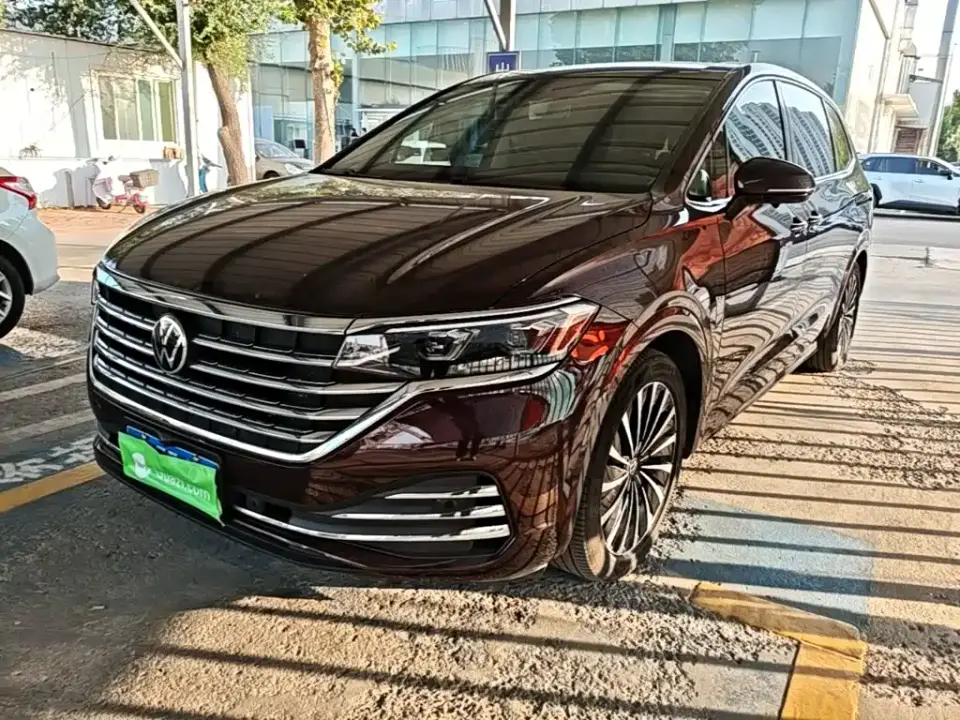 Volkswagen Viloran 380TSI Premium 2022