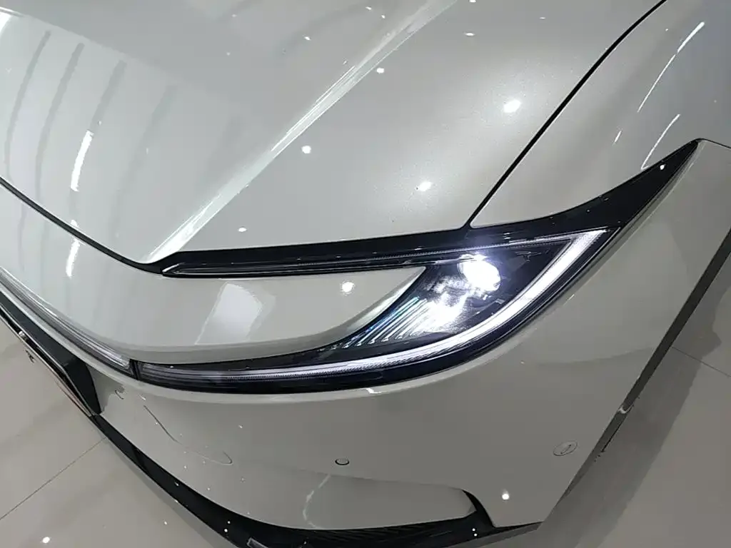 Toyota bZ5 550 PRO Smart Edition 2026 — фото 24