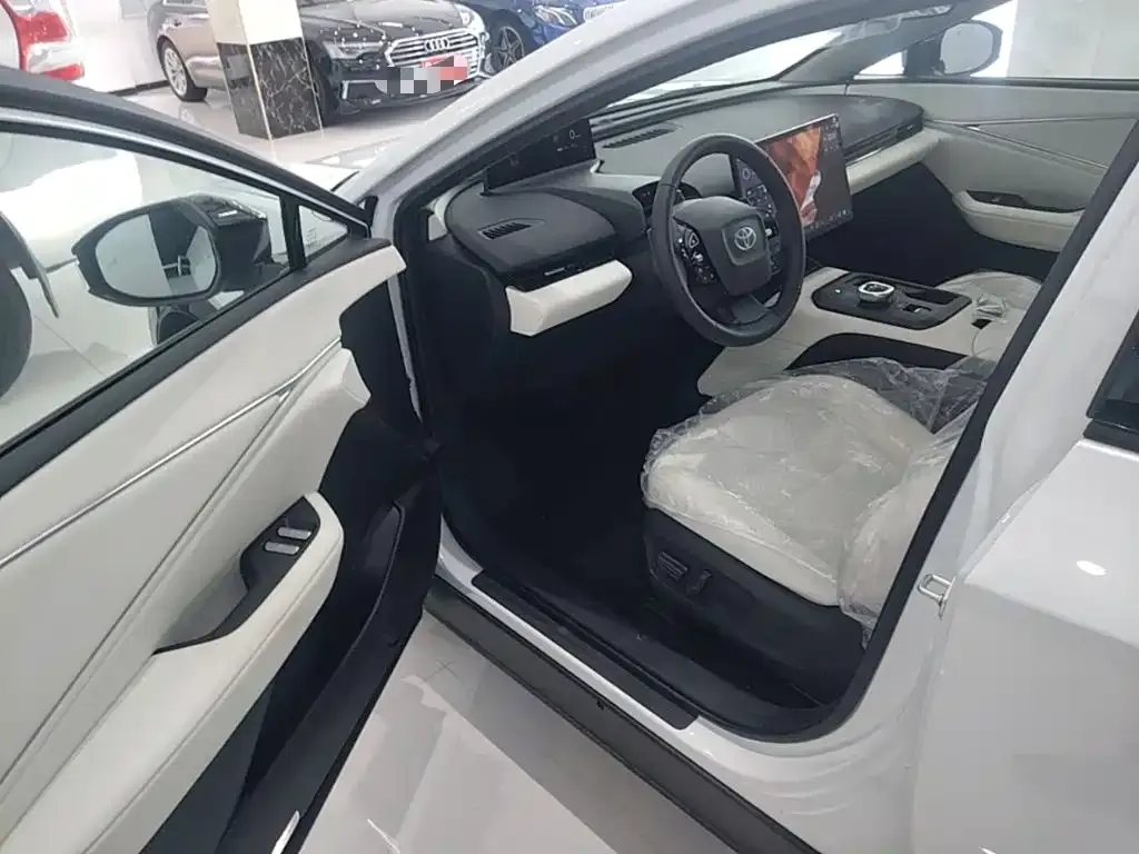 Toyota bZ5 550 PRO Smart Edition 2026 — фото 16