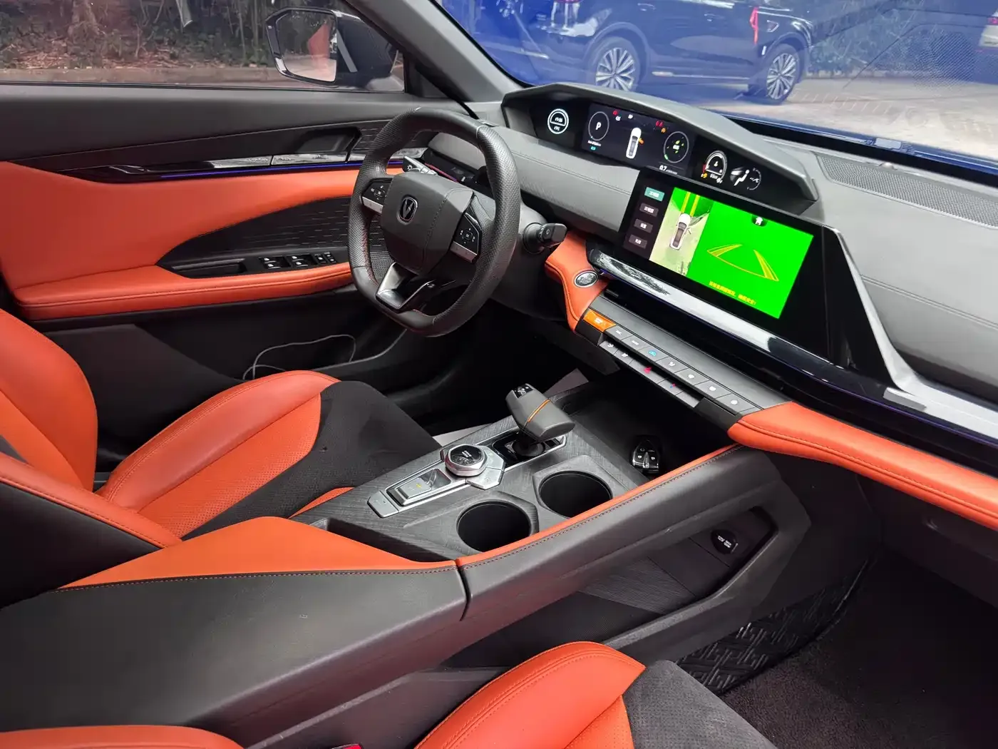 Changan UNI-V 1.5T Sport Edition 2023 — фото 9