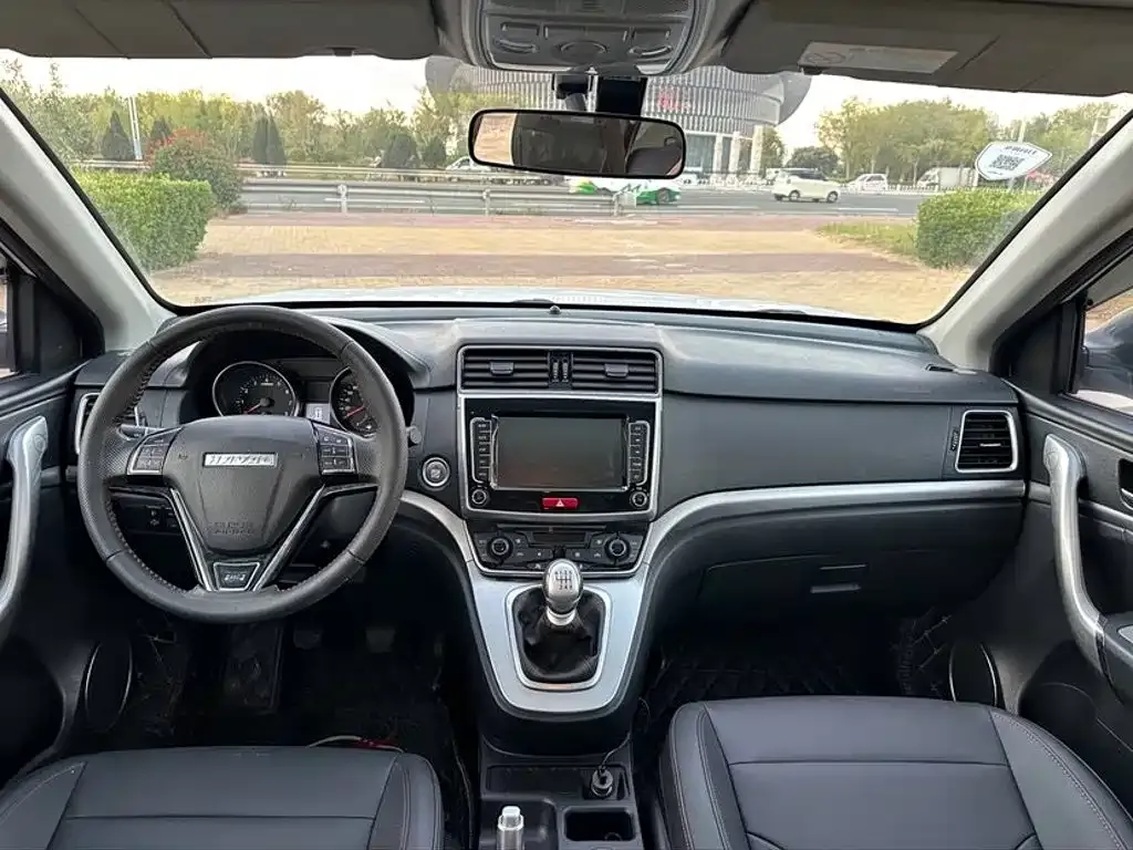 Haval M6 1.5T Manual 2WD Elite Type China V 2019 — фото 9