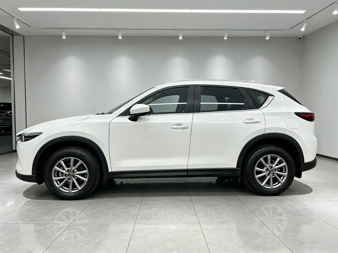 Mazda CX-5 2.0L Automatic 2WD Elegance 2022 — фото 4