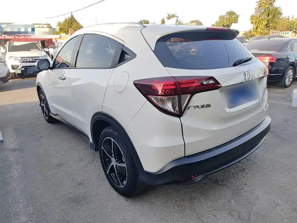 Honda Vezel 1.5L CVT Luxury 2021 — фото 5