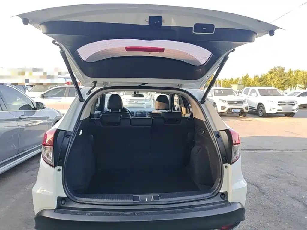 Honda Vezel 1.5L CVT Luxury 2021 — фото 19