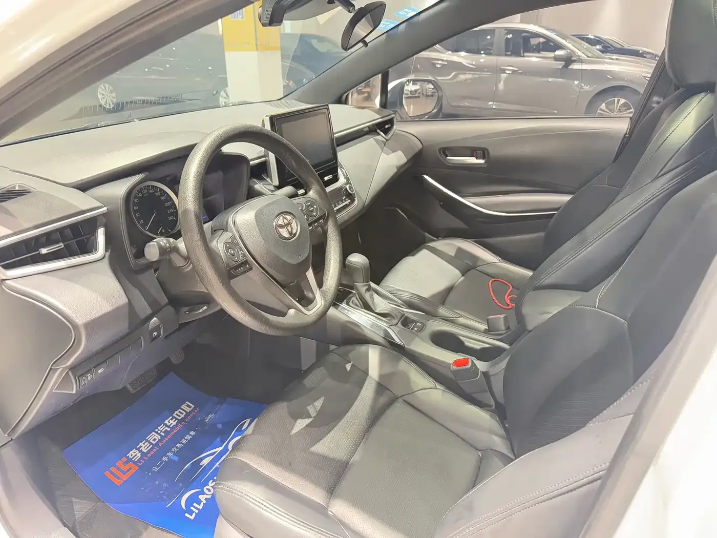 Toyota Levin Dual Engine 1.8H E-CVT Luxury Edition 2022 — фото 6