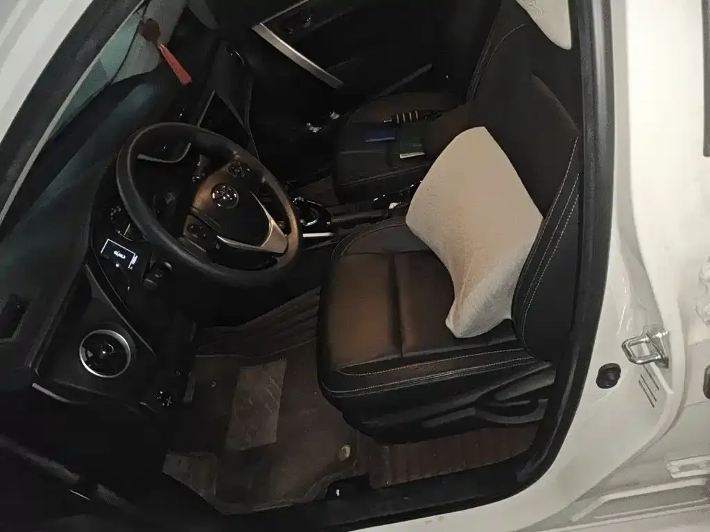 Toyota Corolla Twin Engine E+ 1.8L E-CVT Comfort Edition 2021 — фото 16