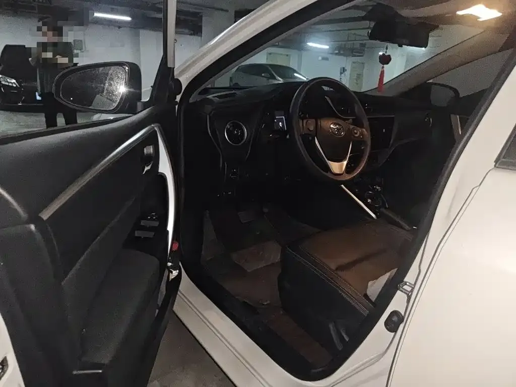 Toyota Corolla Twin Engine E+ 1.8L E-CVT Comfort Edition 2021 — фото 17