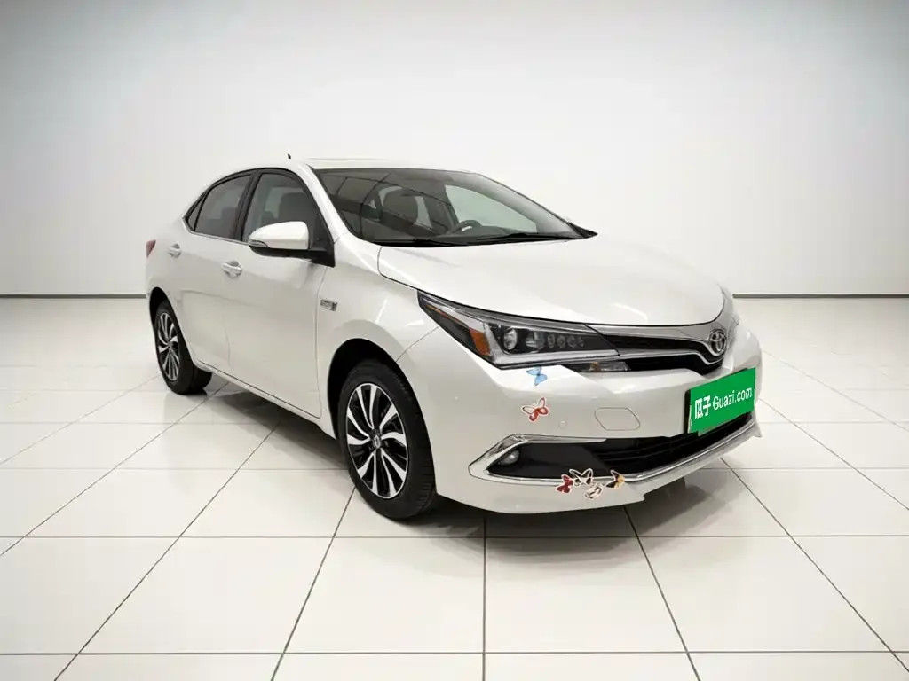 Toyota Corolla Twin Engine E+ 1.8L E-CVT Comfort Edition 2021 — фото 3