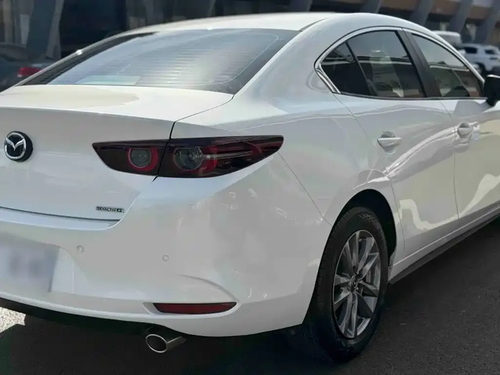 Mazda Mazda3 Axela 1.5L Automatic Zhi Mei Edition 2019 — фото 6