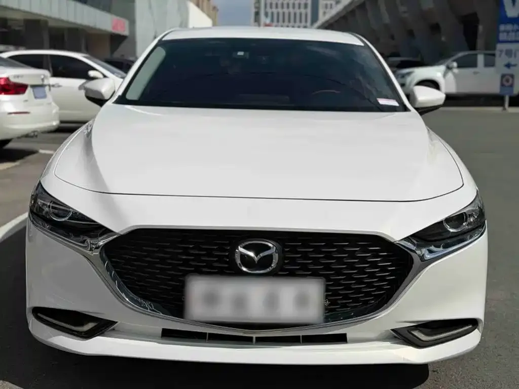 Mazda Mazda3 Axela 1.5L Automatic Zhi Mei Edition 2019 — фото 4
