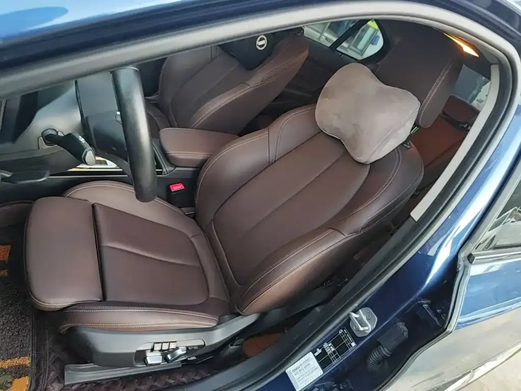 BMW 1 Series Facelift 120i M Sport Shadow Edition 2022 — фото 15
