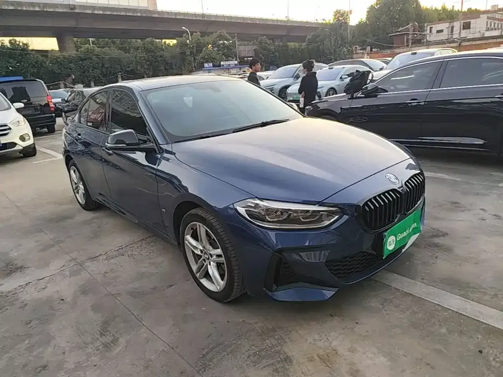 BMW 1 Series Facelift 120i M Sport Shadow Edition 2022 — фото 4