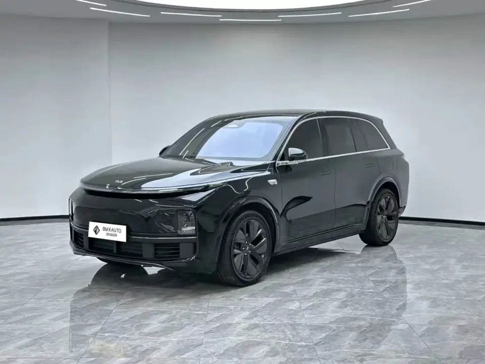 Li Auto Li L8 Pro 2025