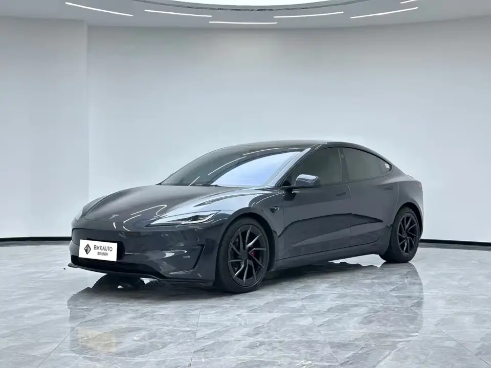 Tesla Model 3 High-Performance All-Wheel Drive Edition 2024