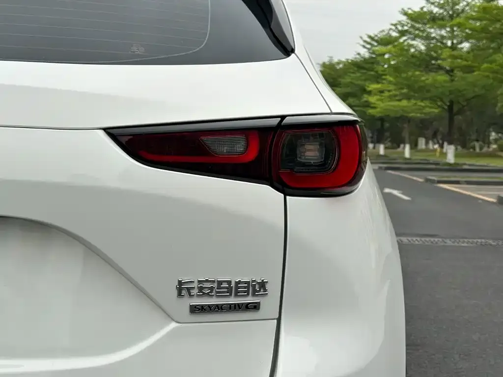 Mazda CX-5 2.5L Automatic 2WD Premium 2022 — фото 13