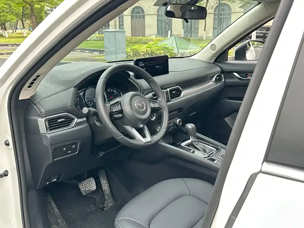 Mazda CX-5 2.5L Automatic 2WD Premium 2022 — фото 6