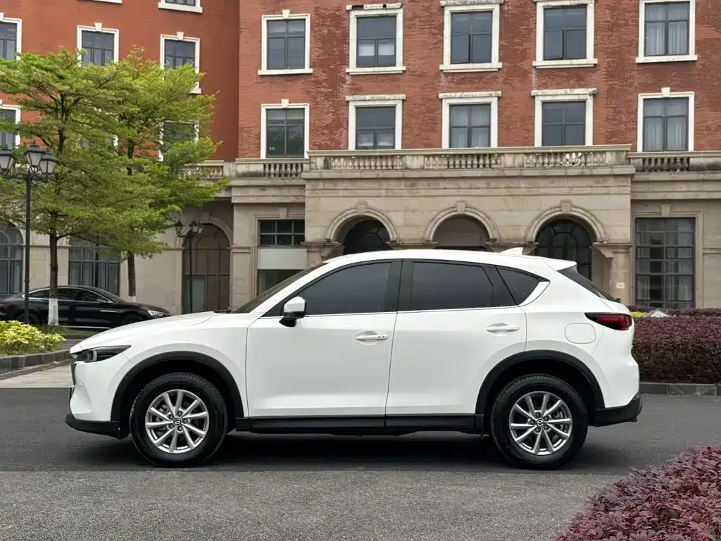 Mazda CX-5 2.5L Automatic 2WD Premium 2022 — фото 14