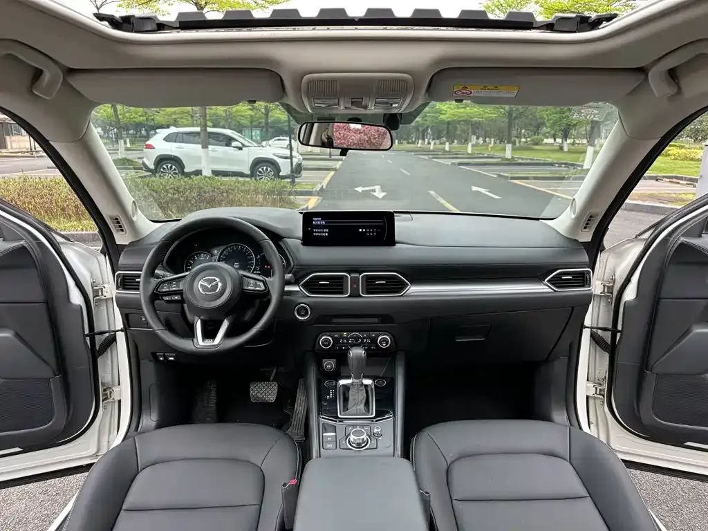 Mazda CX-5 2.5L Automatic 2WD Premium 2022 — фото 8