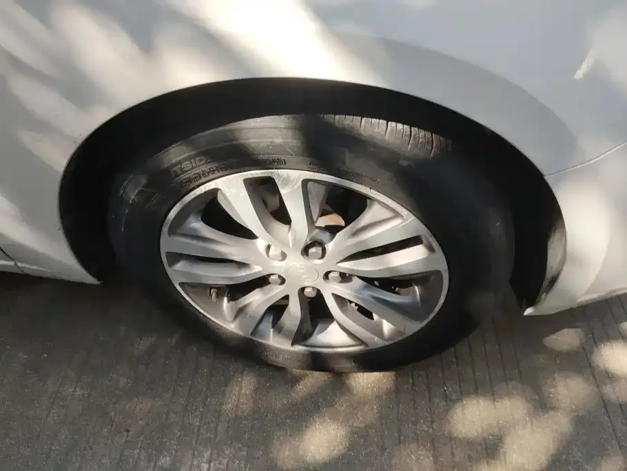 Buick Excelle 18T Auto Connected Elite China VI 2020 — фото 6