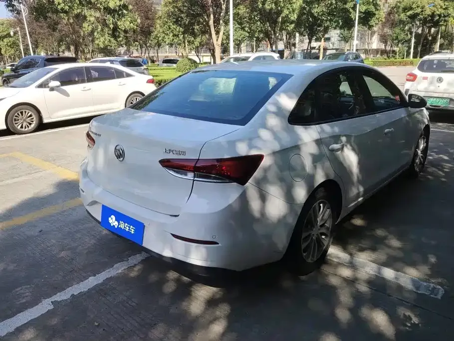 Buick Excelle 18T Auto Connected Elite China VI 2020 — фото 3