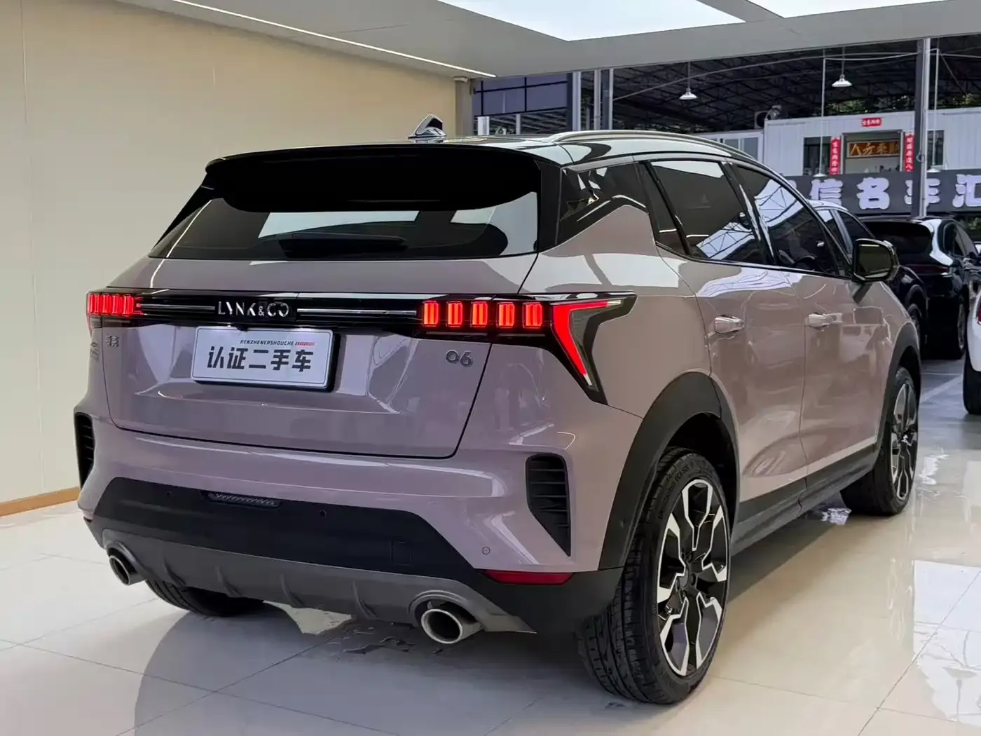 Lynk & Co 06 1.5T Shero Pink Special Edition 2021 — фото 12