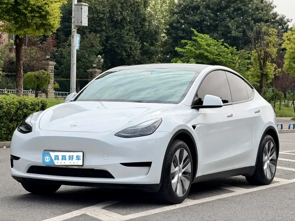 Tesla Model Y Facelift Rear-Wheel Drive Version 2023