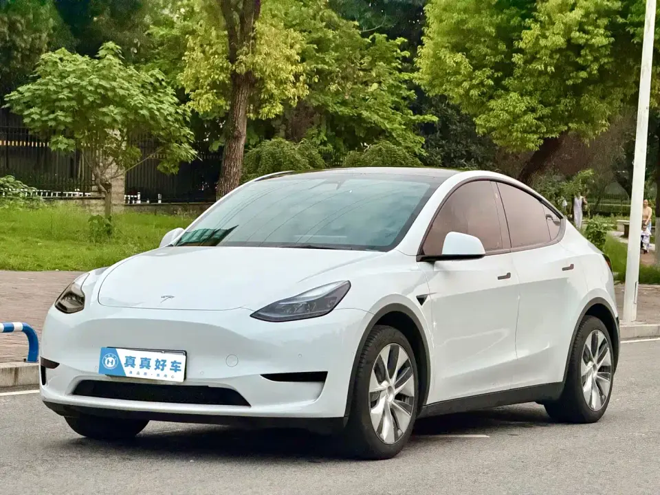 Tesla Model Y Facelift Rear-Wheel Drive Version 2023