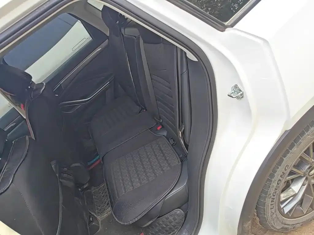 Besturn Bestune T55 1.5T Auto Flying Leap 2023 — фото 13