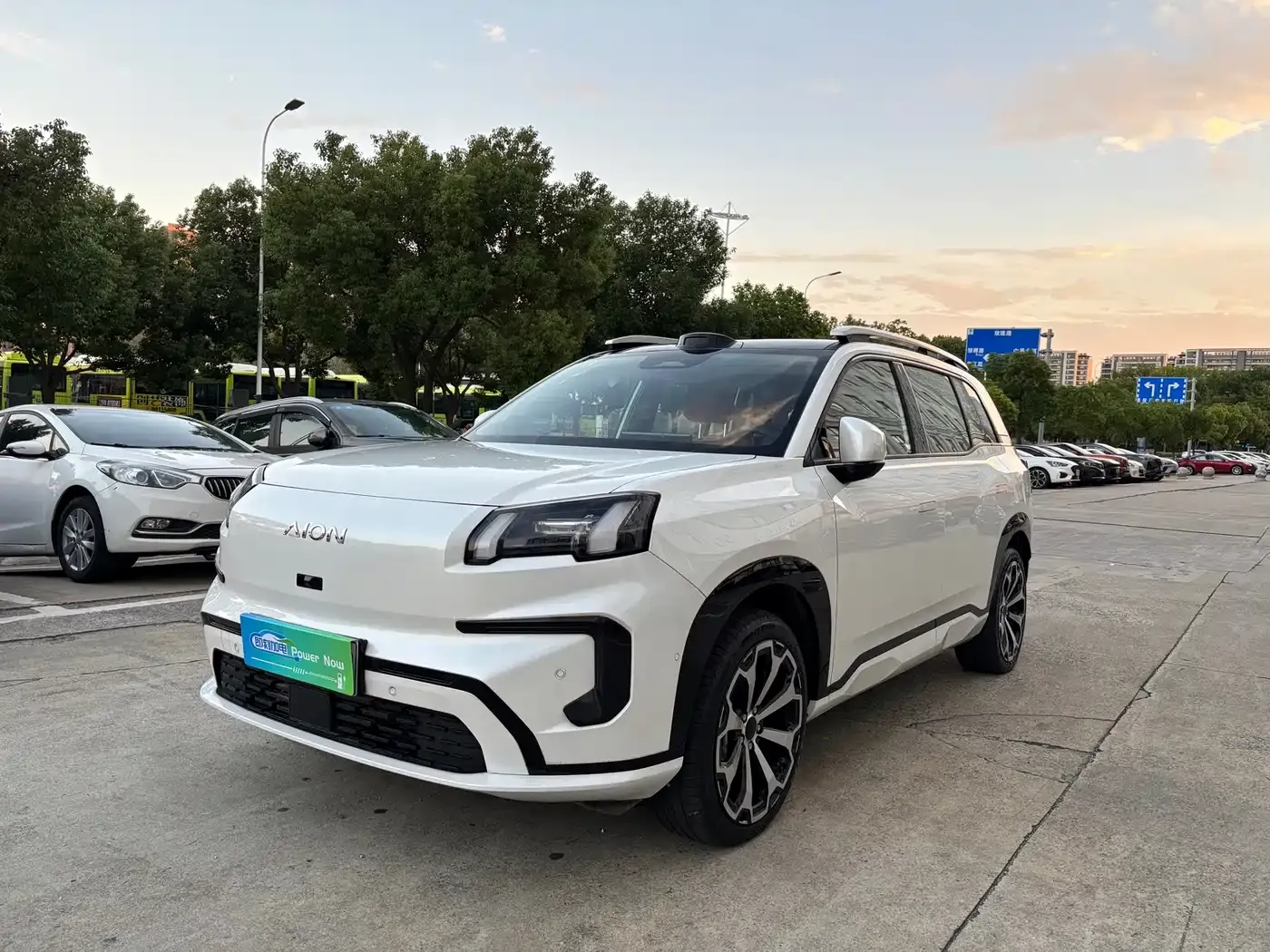 Aion V Aion Tyrannosaurus 650 LiDAR Edition 2025
