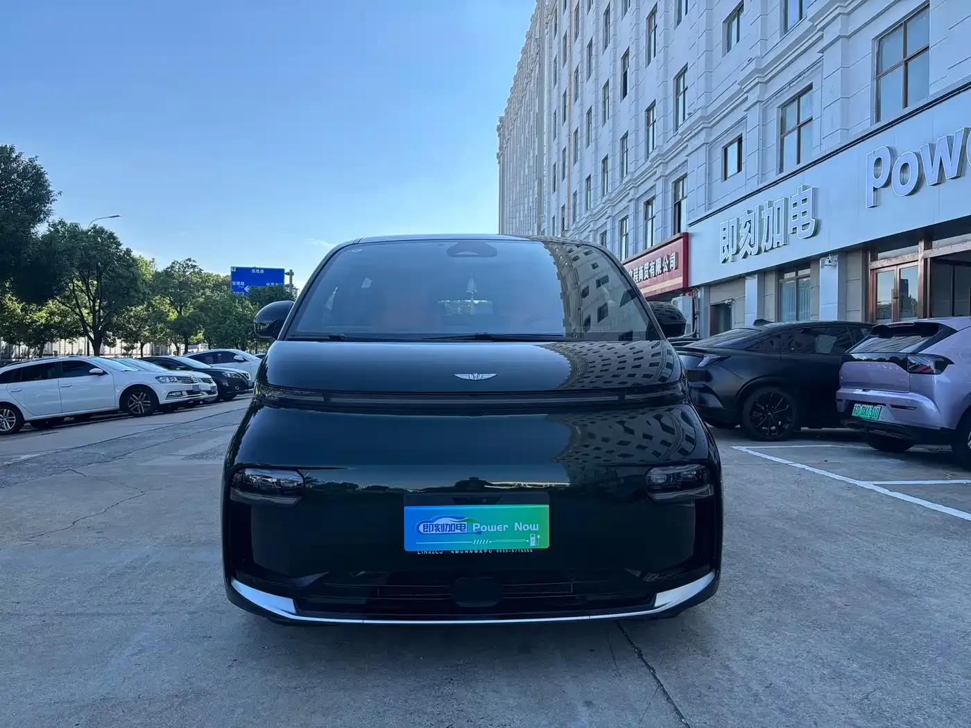 Geely Galaxy Yizhen L380 140kWh 6-Seater AWD Ultra 2024 — фото 2