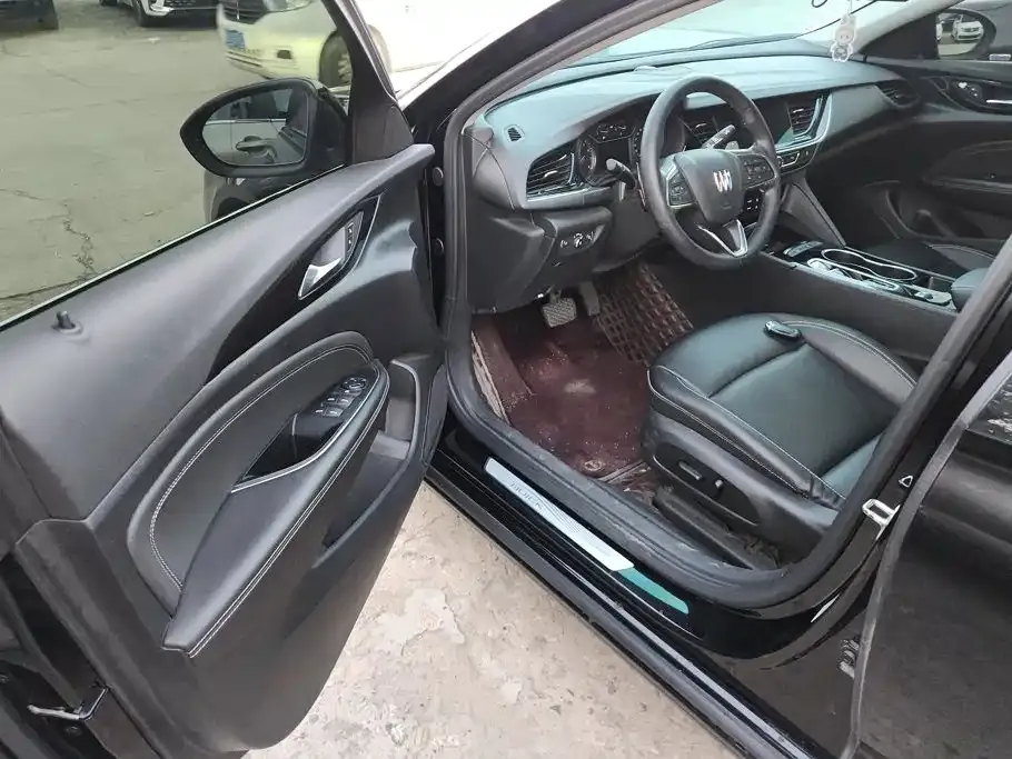 Buick Regal 25T Ultra Comfort Edition 2024 — фото 9