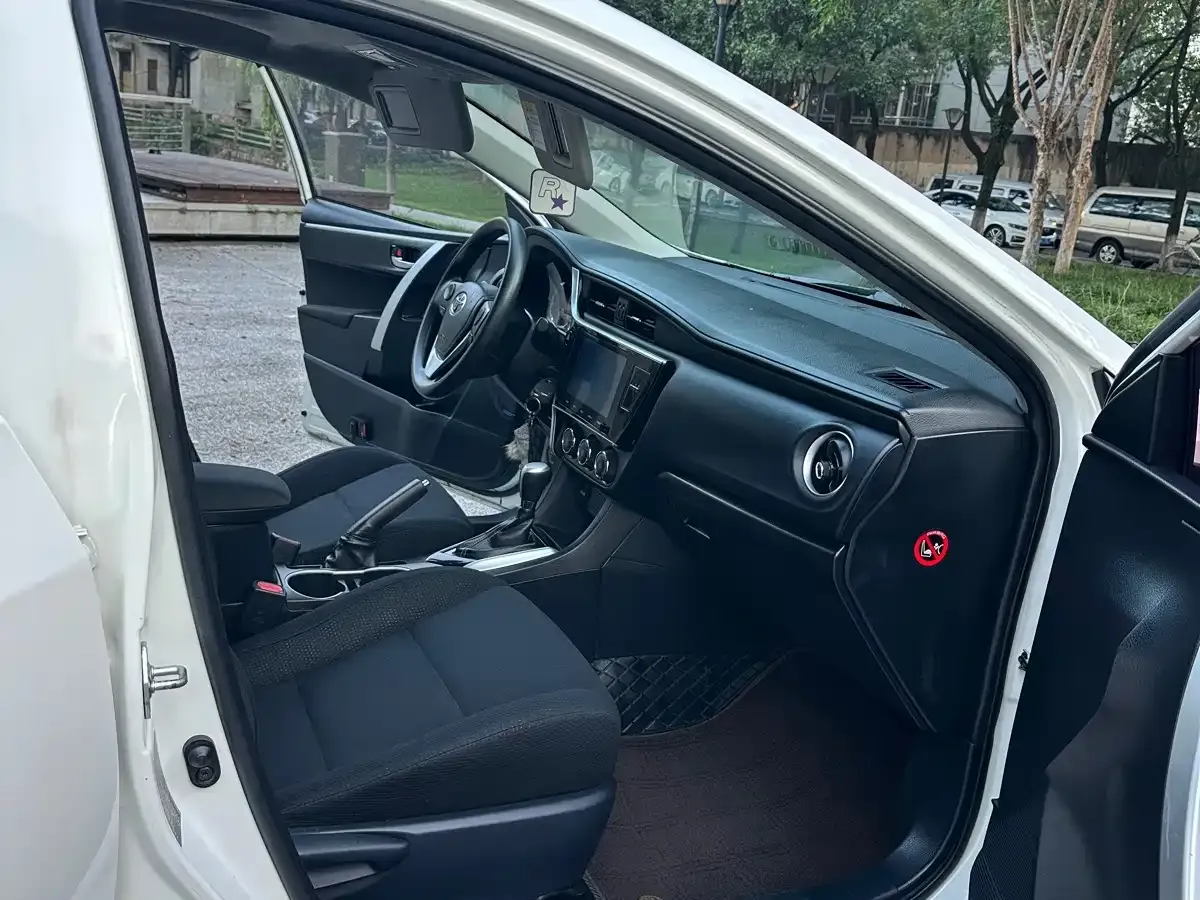 Toyota Levin Facelift 185T CVT Elite (China V) 2019 — фото 13