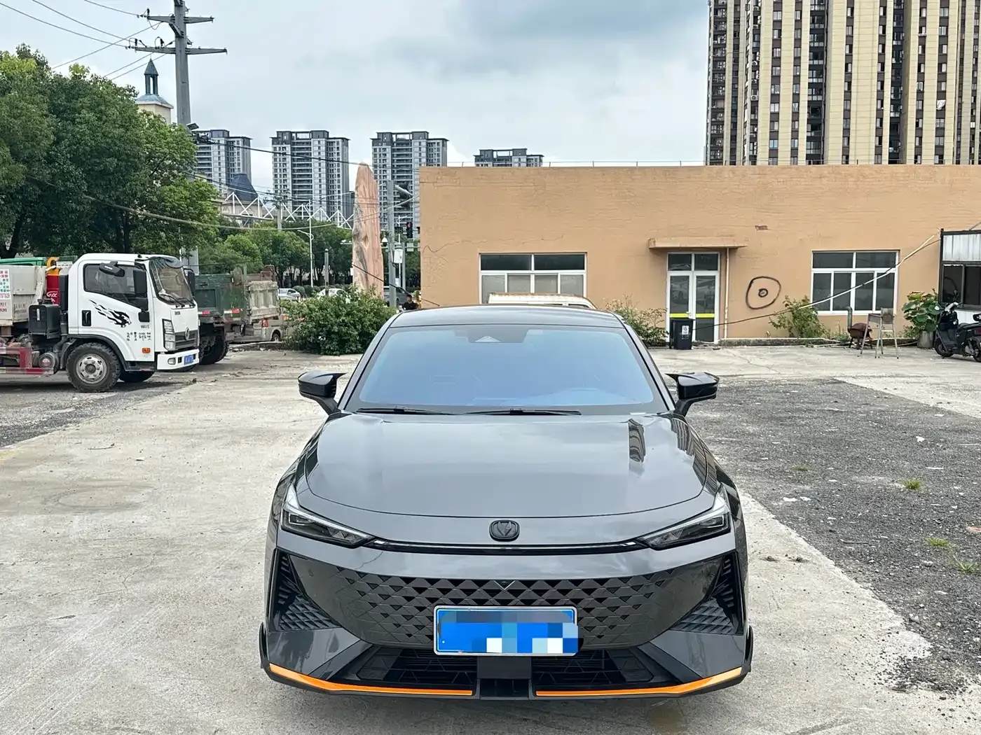 Changan UNI-V 1.5T Deluxe Sport 2025 — фото 2