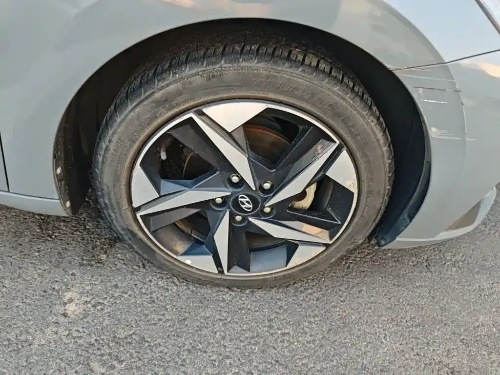 Hyundai Elantra 1.5L CVT GLX Elite Edition 2021 — фото 24
