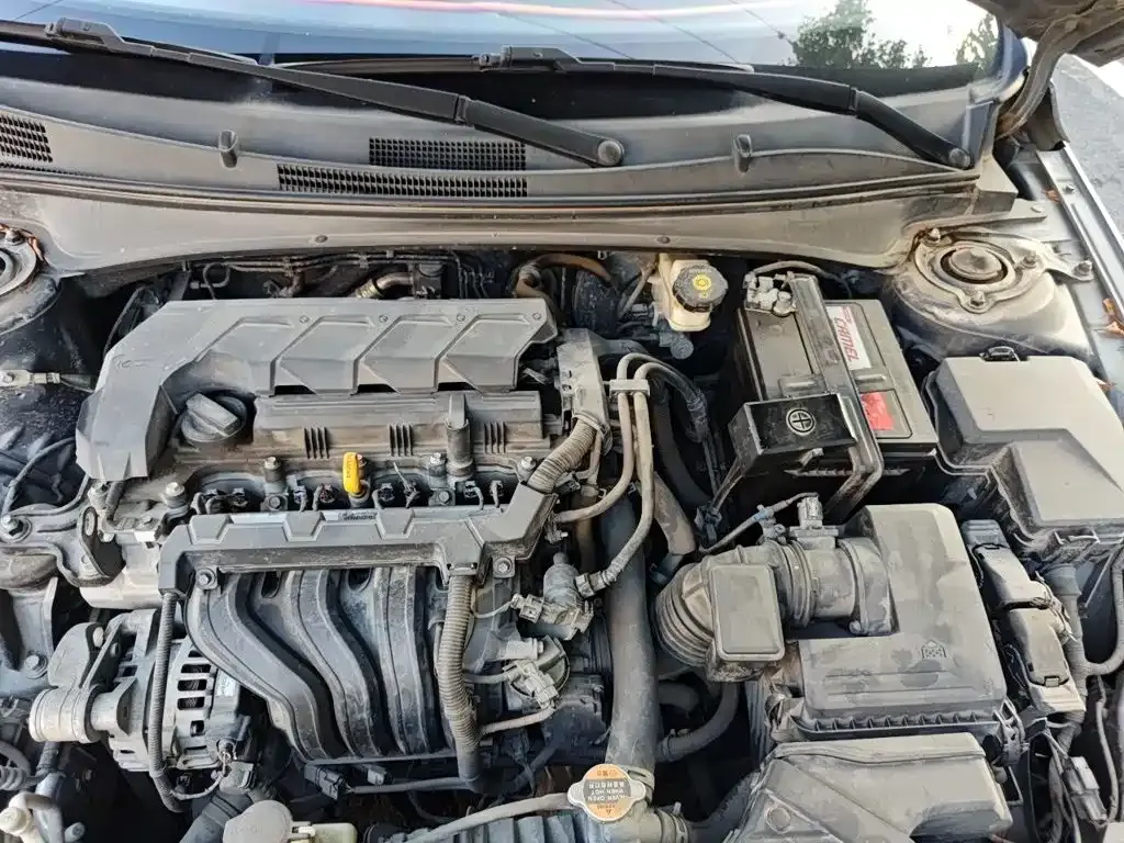 Hyundai Elantra 1.5L CVT GLX Elite Edition 2021 — фото 16