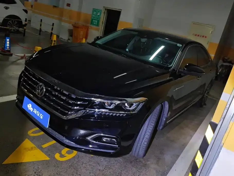 Volkswagen Passat 330TSI Premium Edition China V 2019